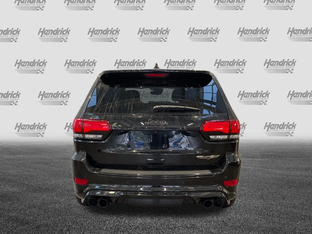 2018 Jeep Grand Cherokee Trackhawk thumbnail 8