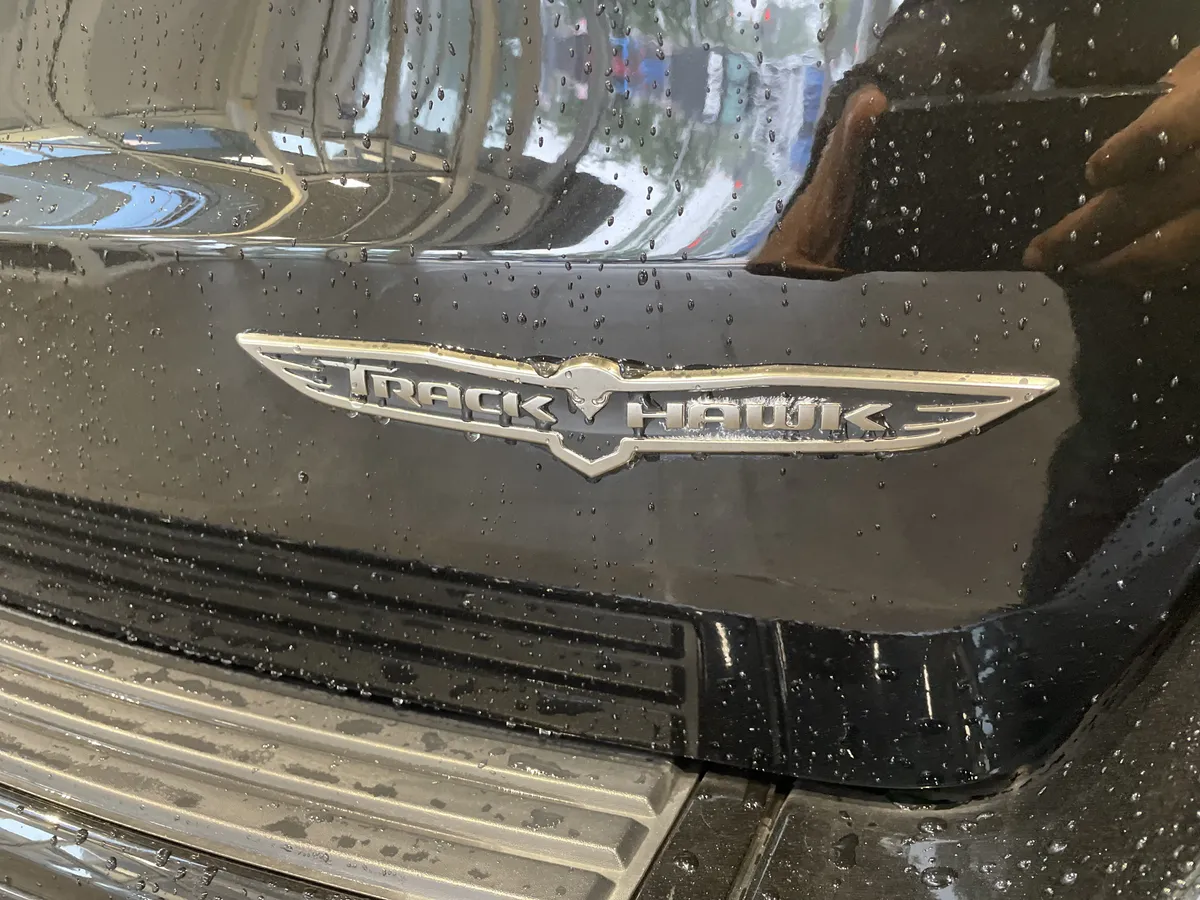 2018 Jeep Grand Cherokee Trackhawk thumbnail 9