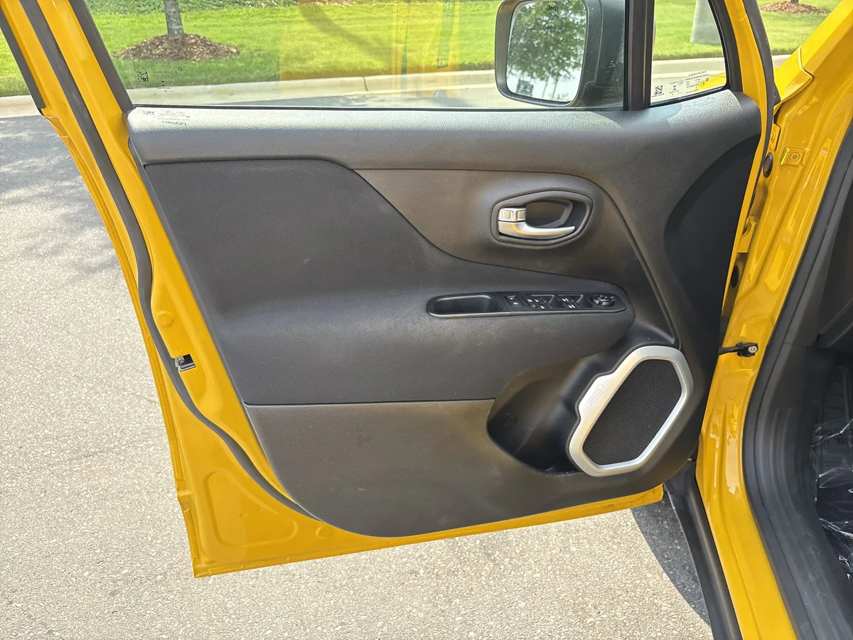 2018 Jeep Renegade Sport thumbnail 15