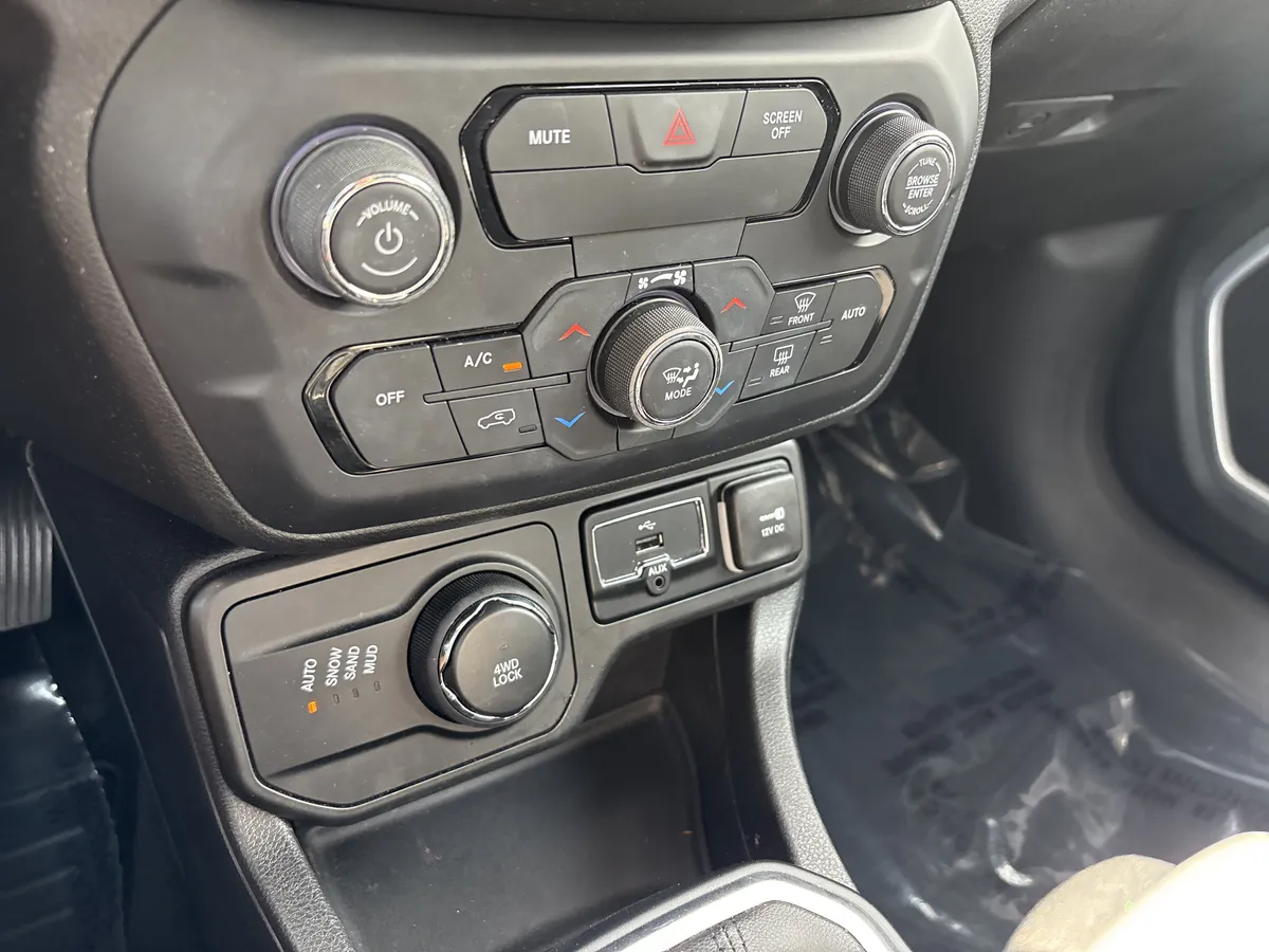 2018 Jeep Renegade Sport thumbnail 30