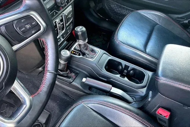 2018 Jeep Wrangler Unlimited Rubicon thumbnail 15