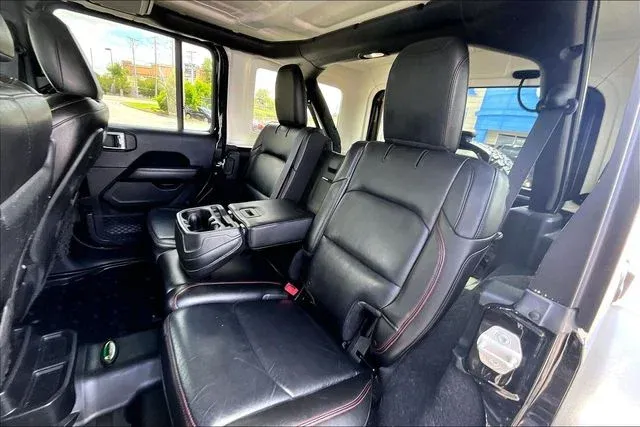 2018 Jeep Wrangler Unlimited Rubicon thumbnail 19