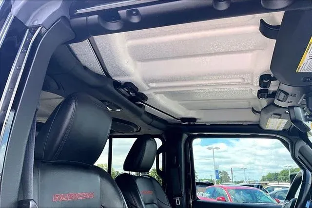 2018 Jeep Wrangler Unlimited Rubicon thumbnail 26