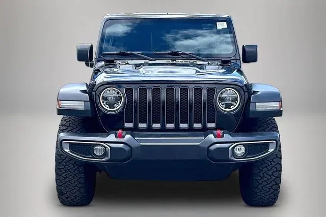 2018 Jeep Wrangler Unlimited Rubicon thumbnail 3
