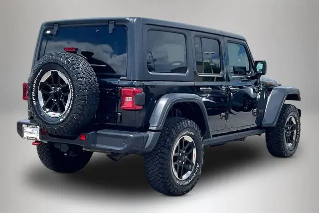 2018 Jeep Wrangler Unlimited Rubicon thumbnail 5