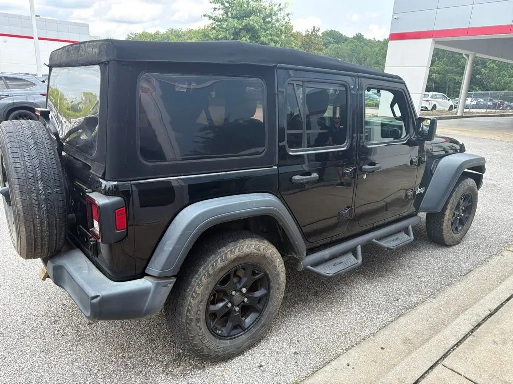 2018 Jeep Wrangler Unlimited Sport S thumbnail 3