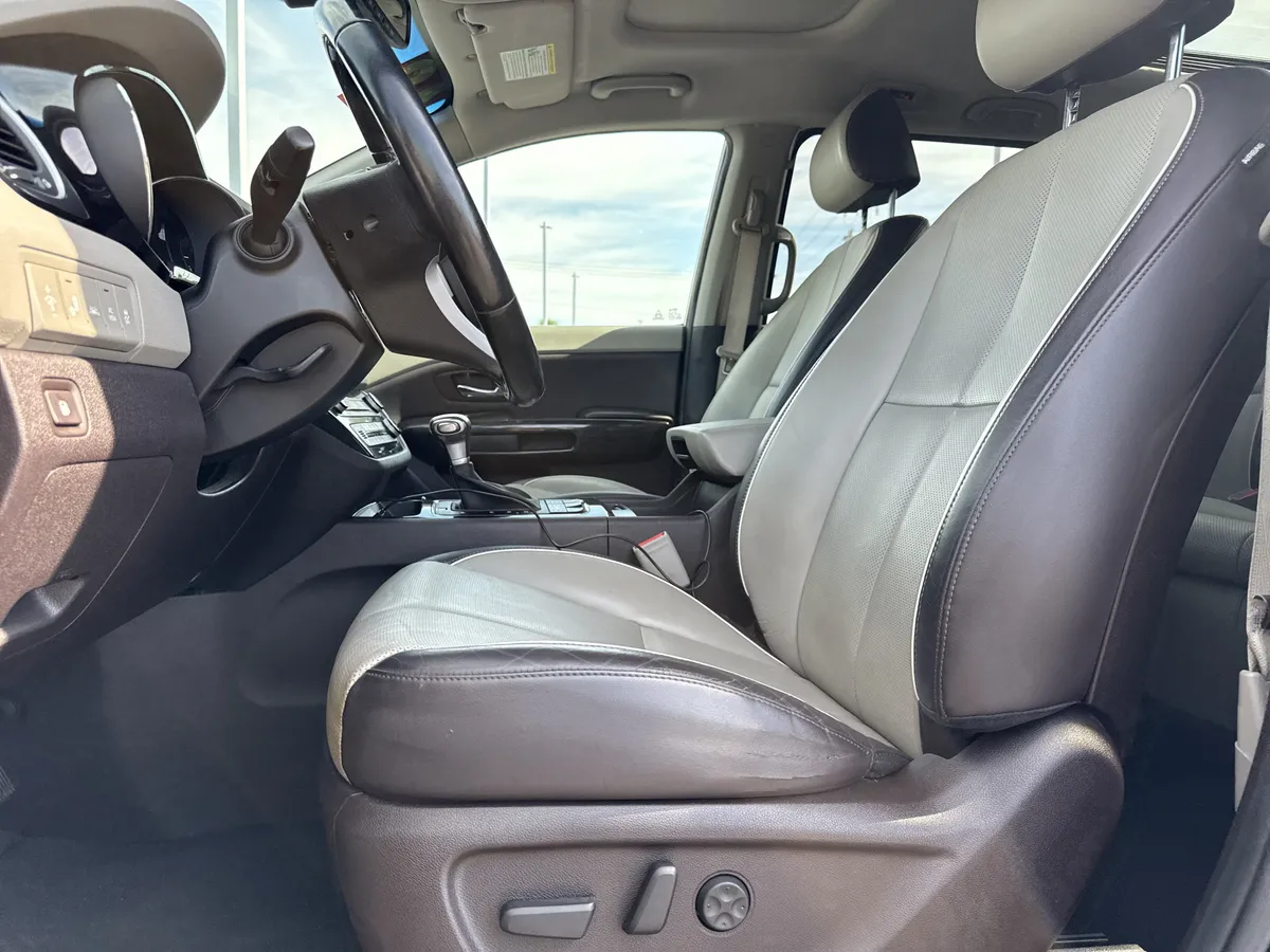 2018 Kia Sedona SX-L thumbnail 15