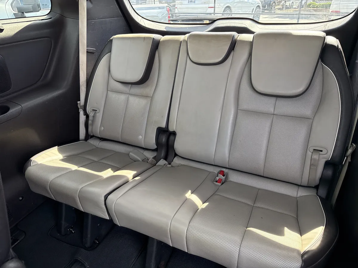 2018 Kia Sedona SX-L thumbnail 31