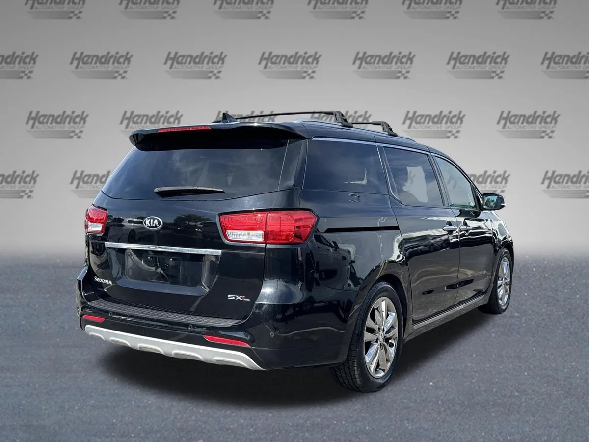 2018 Kia Sedona SX-L thumbnail 9