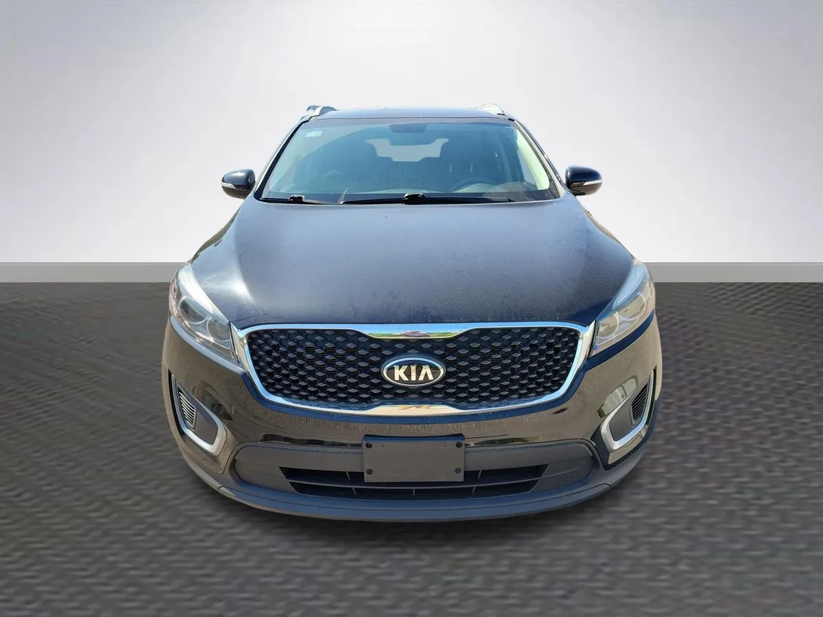 2018 Kia Sorento 2.4L LX thumbnail 2