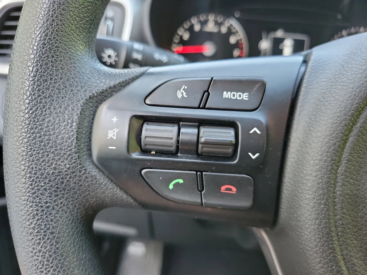 2018 Kia Sorento 2.4L LX thumbnail 20