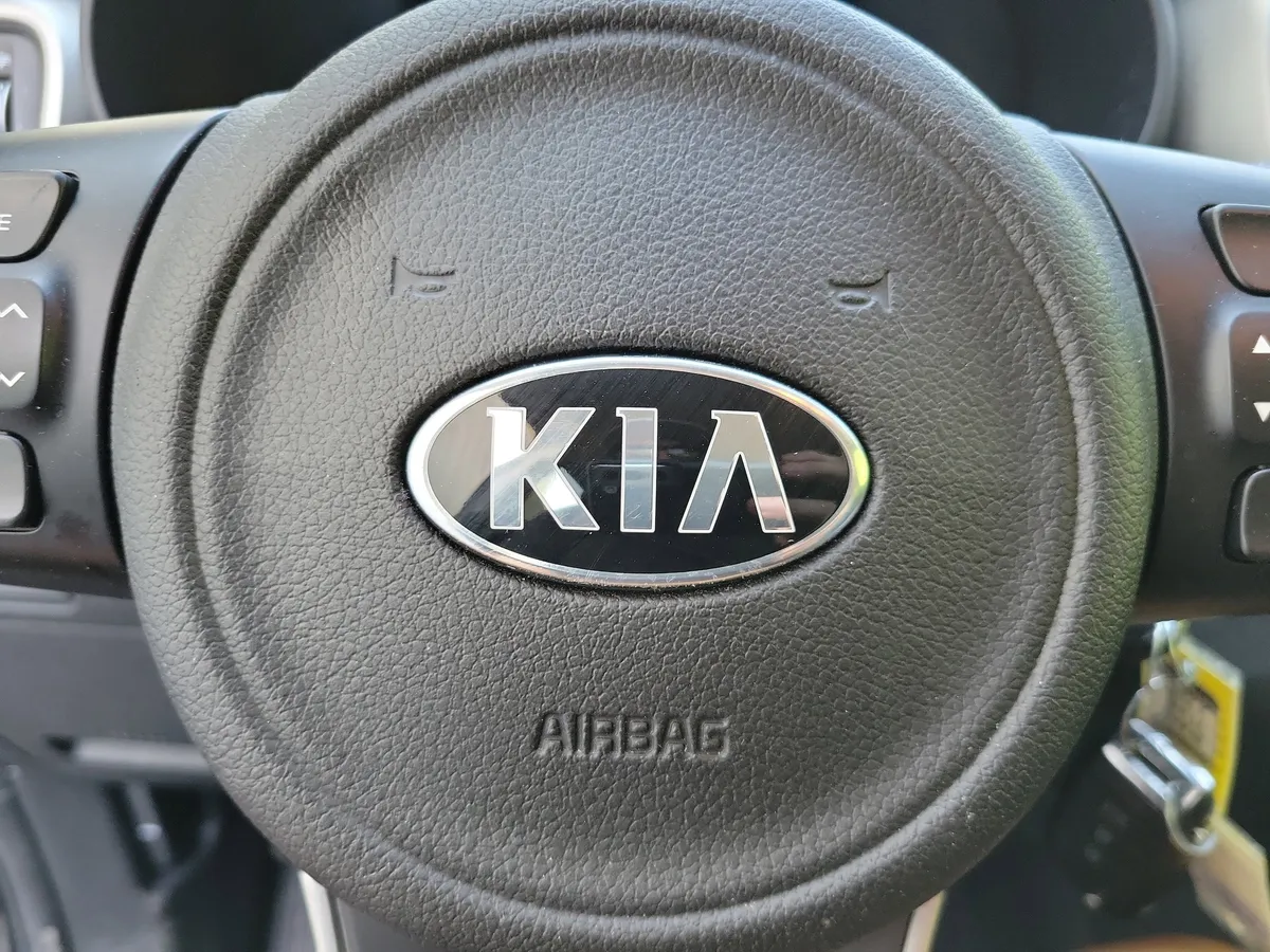 2018 Kia Sorento 2.4L LX thumbnail 21