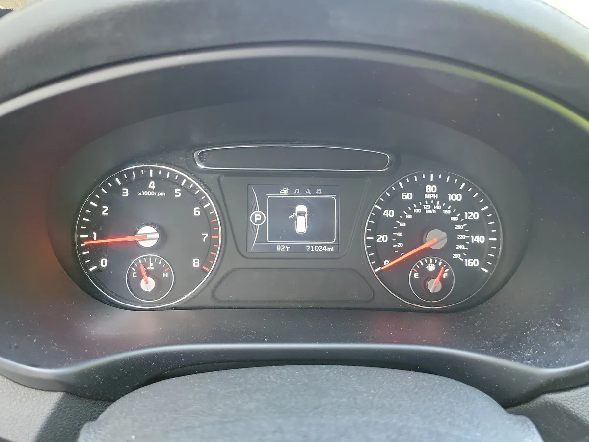2018 Kia Sorento 2.4L LX thumbnail 23