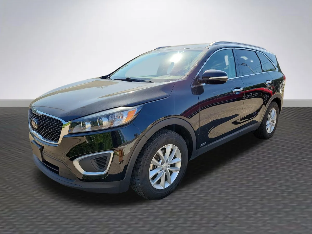 2018 Kia Sorento 2.4L LX thumbnail 3