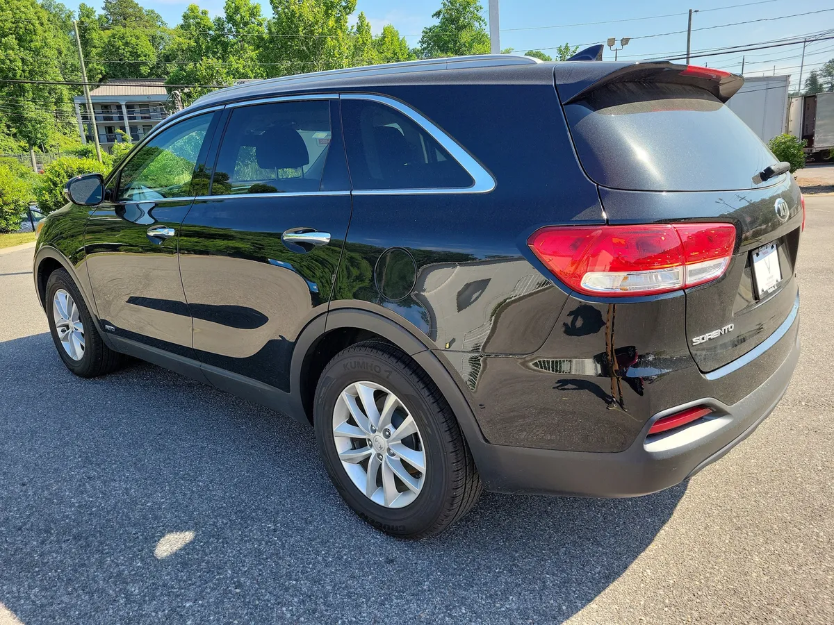 2018 Kia Sorento 2.4L LX thumbnail 7