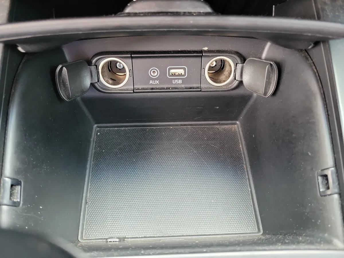 2018 Kia Sorento 2.4L LX thumbnail 19