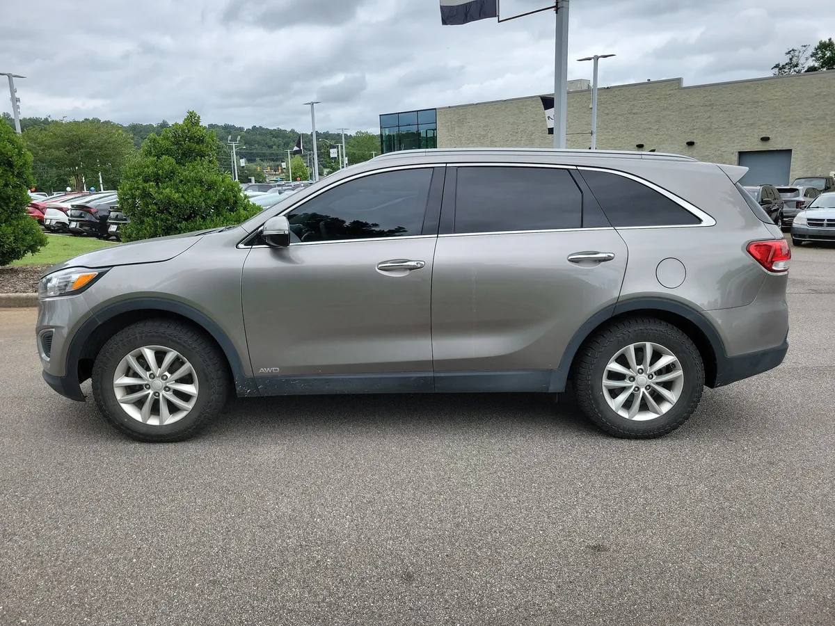 2018 Kia Sorento 2.4L LX thumbnail 2
