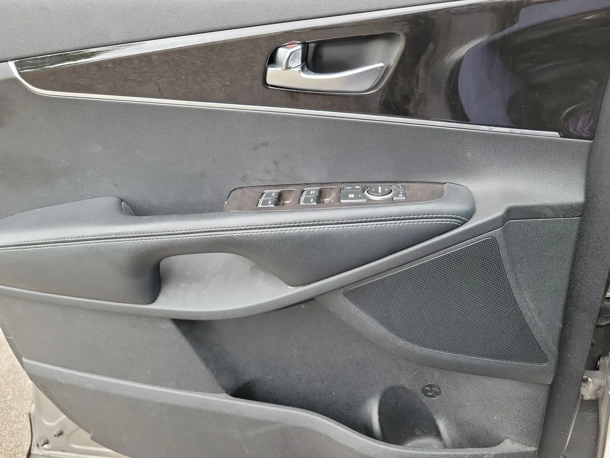 2018 Kia Sorento 2.4L LX thumbnail 23