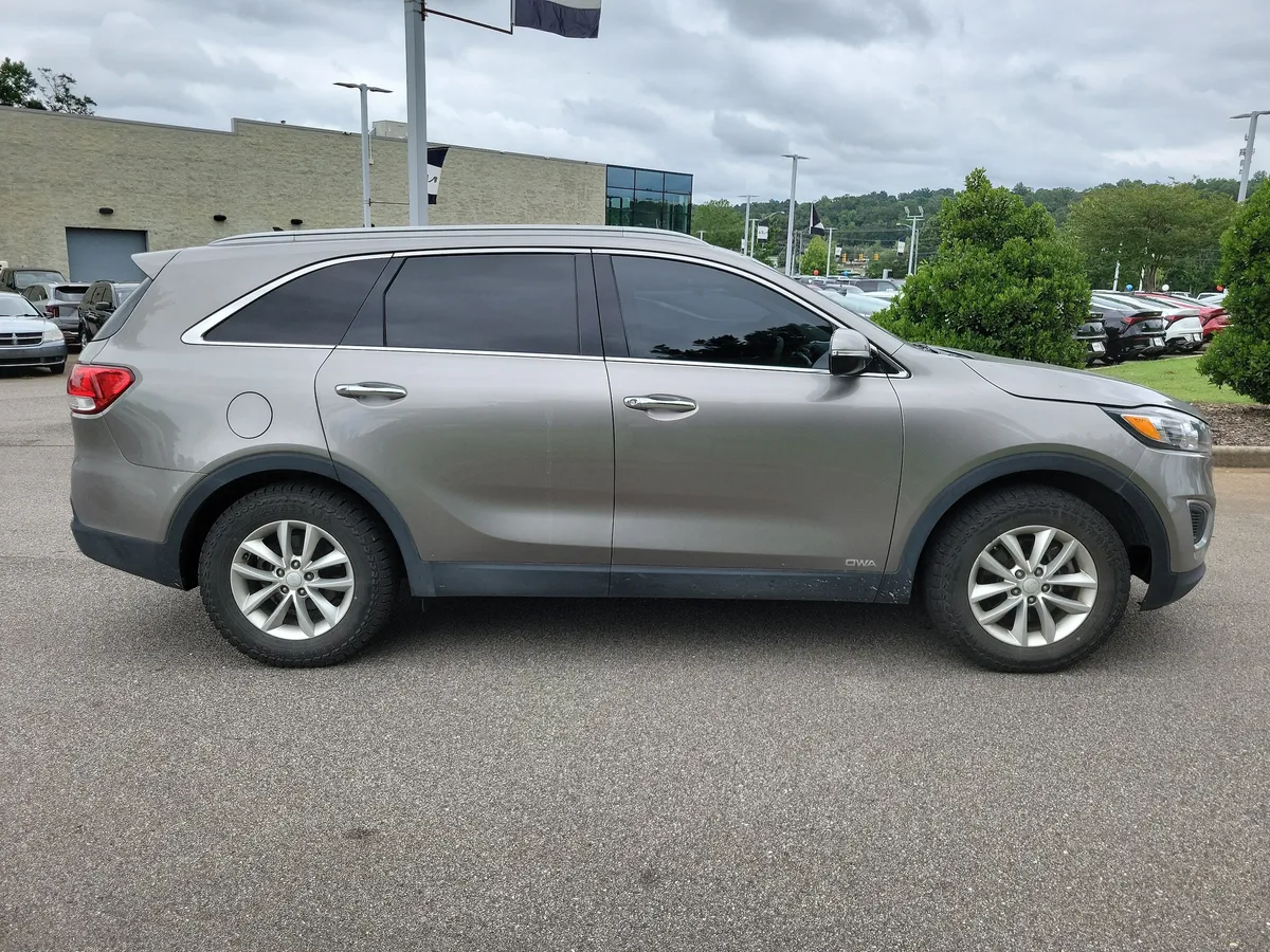 2018 Kia Sorento 2.4L LX thumbnail 6