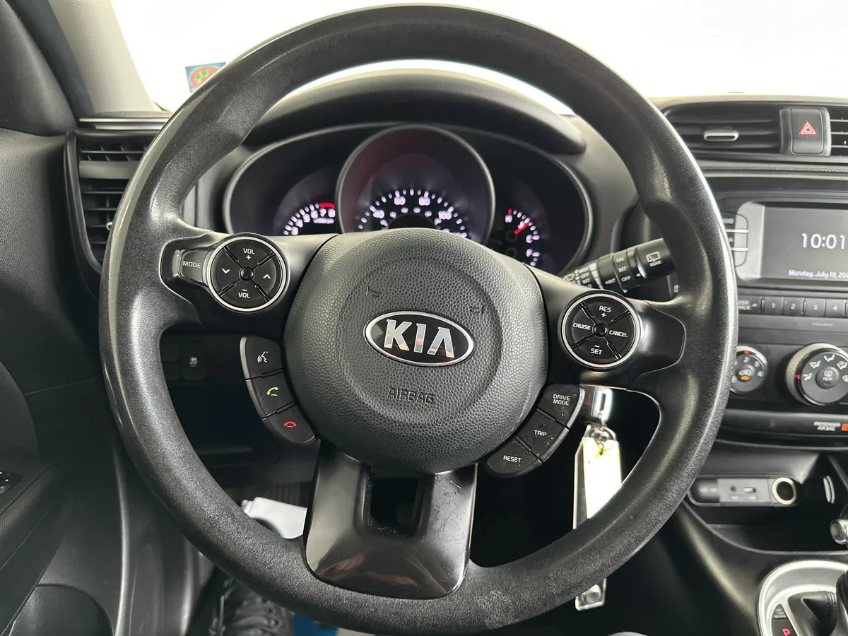 2018 Kia Soul thumbnail 16