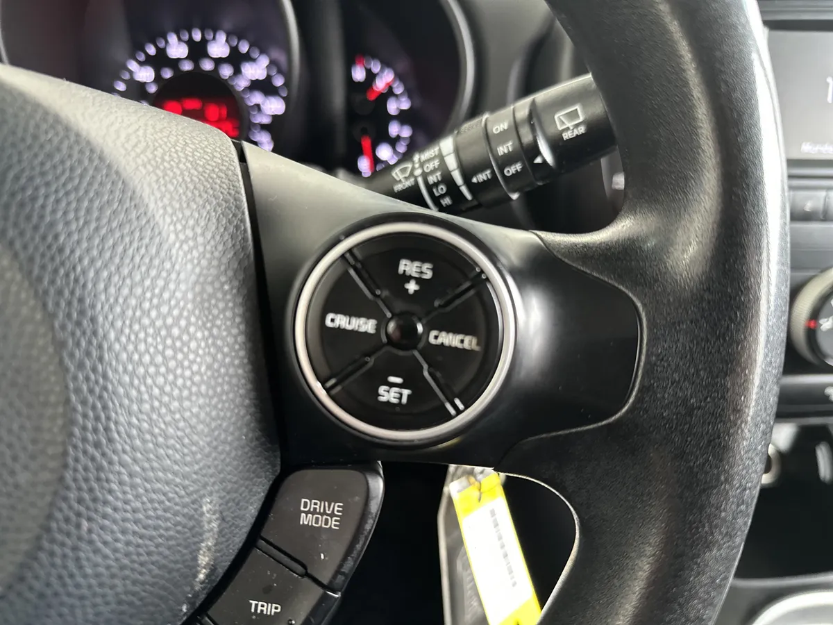2018 Kia Soul thumbnail 18