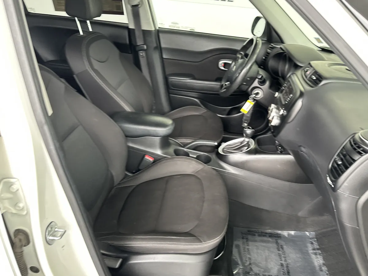 2018 Kia Soul thumbnail 28