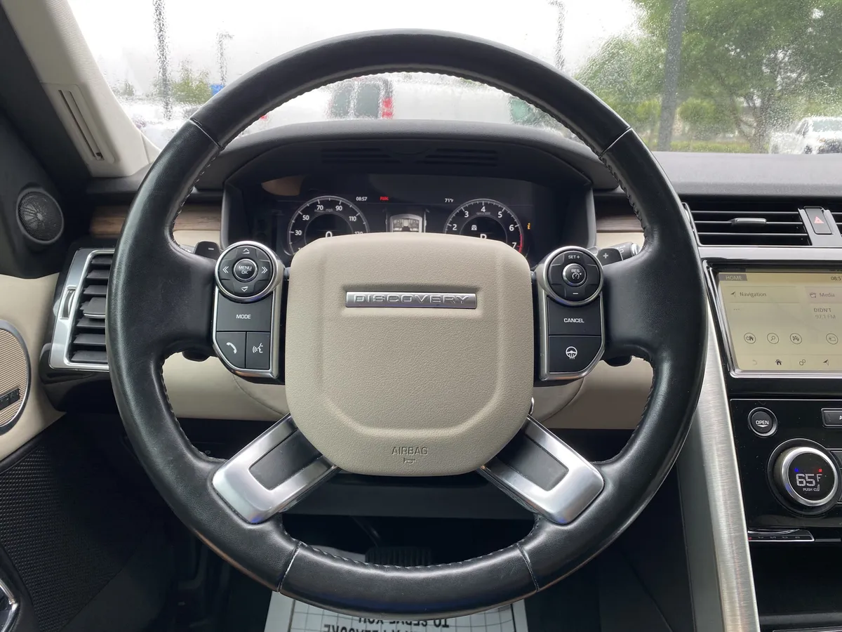 2018 Land Rover Discovery HSE thumbnail 15