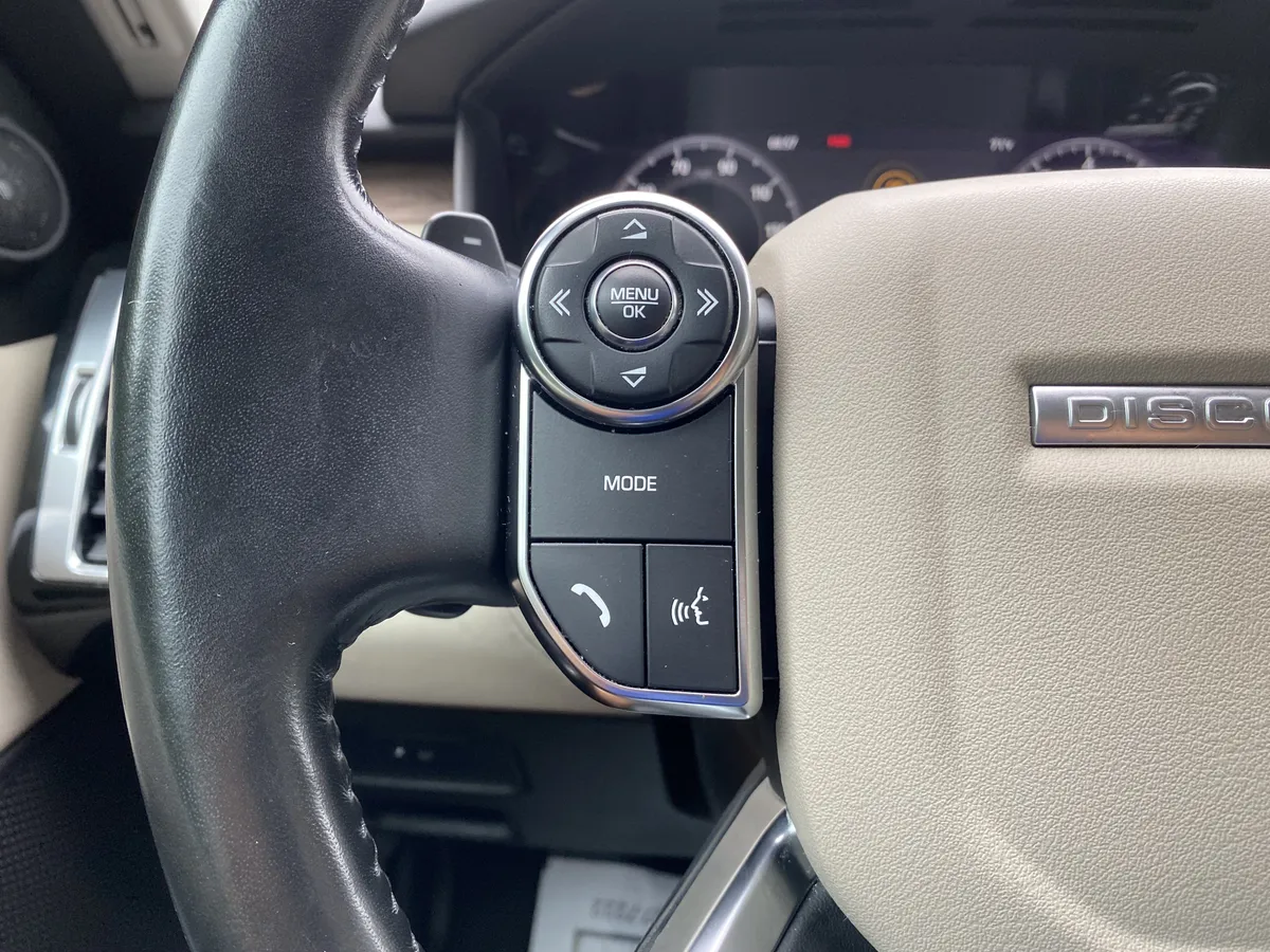 2018 Land Rover Discovery HSE thumbnail 16