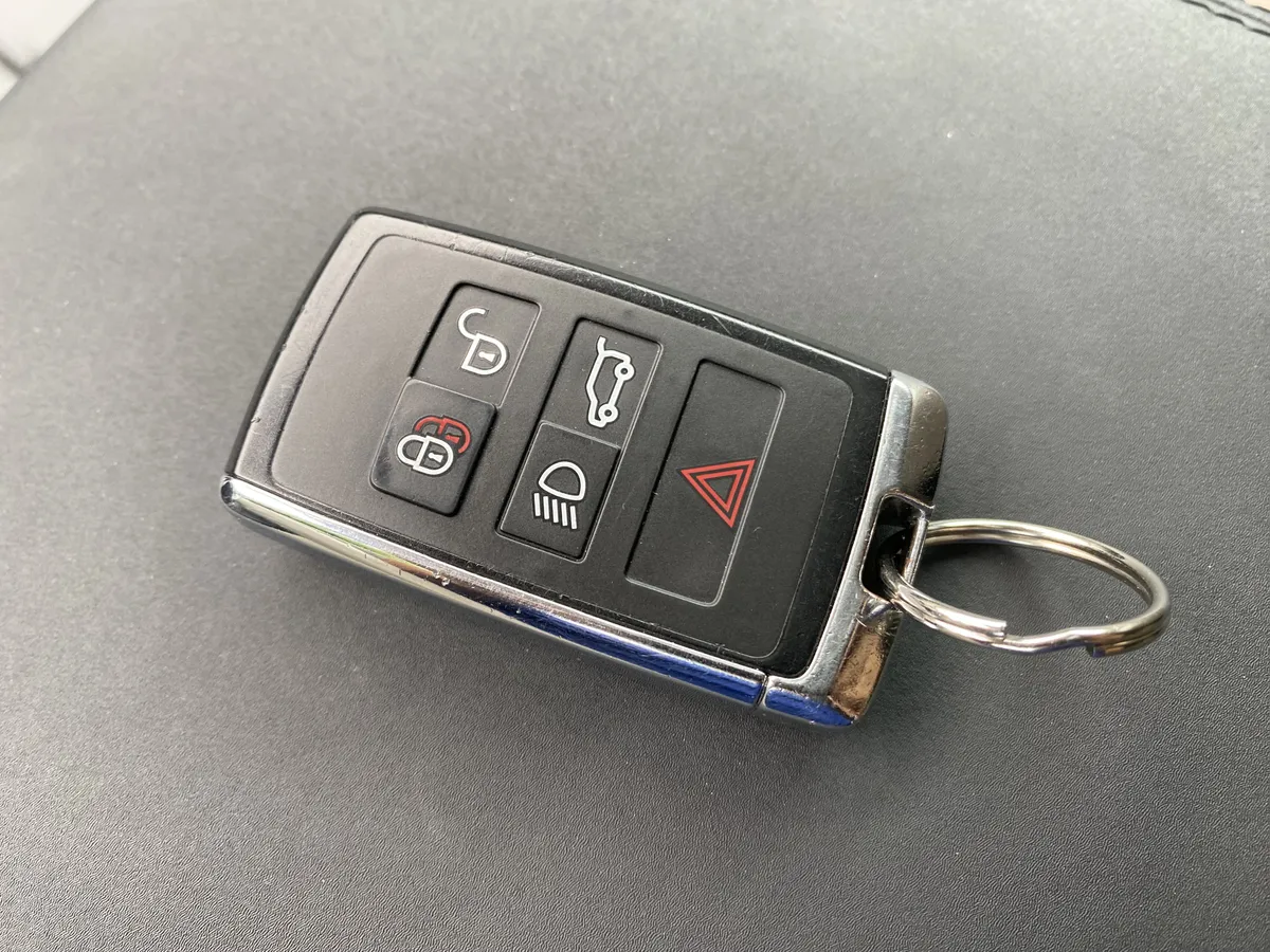 2018 Land Rover Discovery HSE thumbnail 35