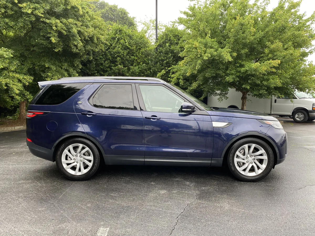 2018 Land Rover Discovery HSE thumbnail 9