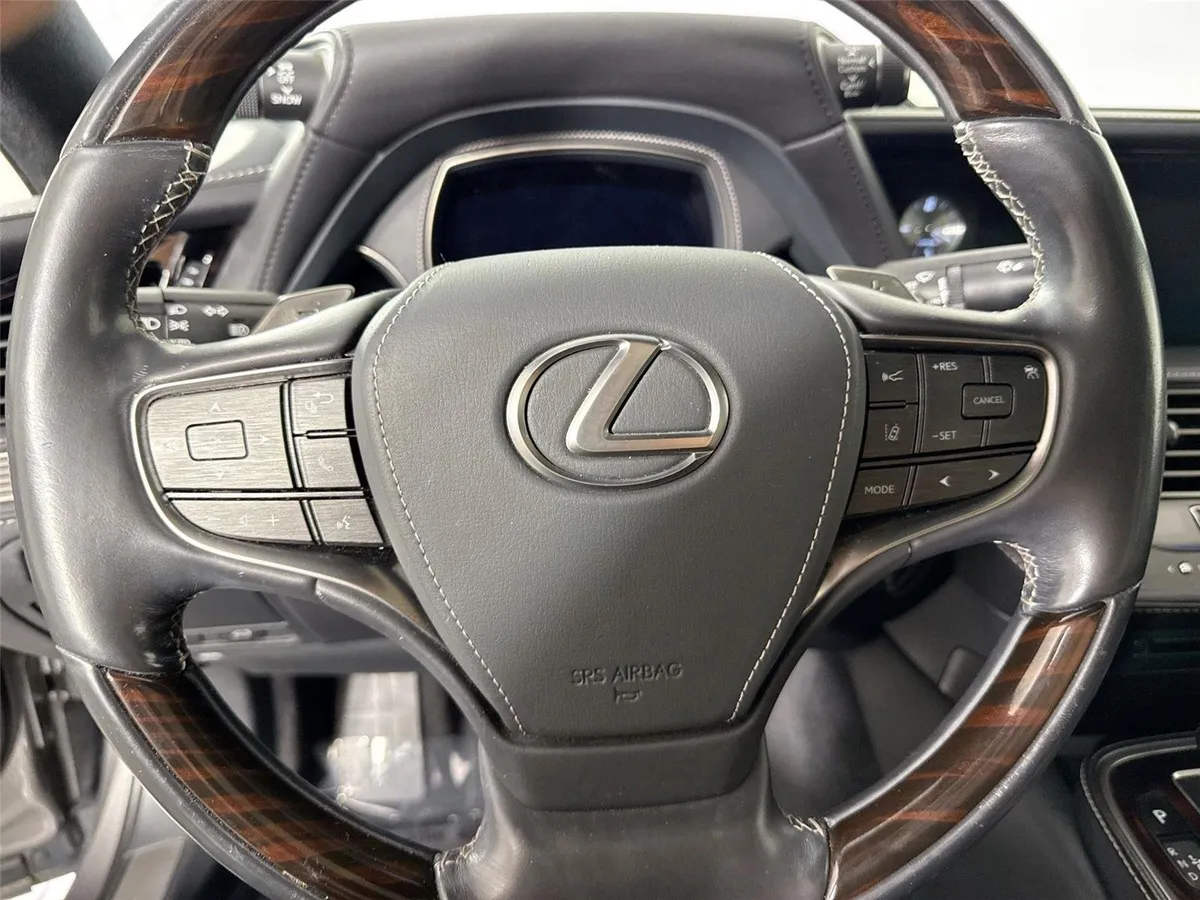 2018 Lexus LS 500 thumbnail 16