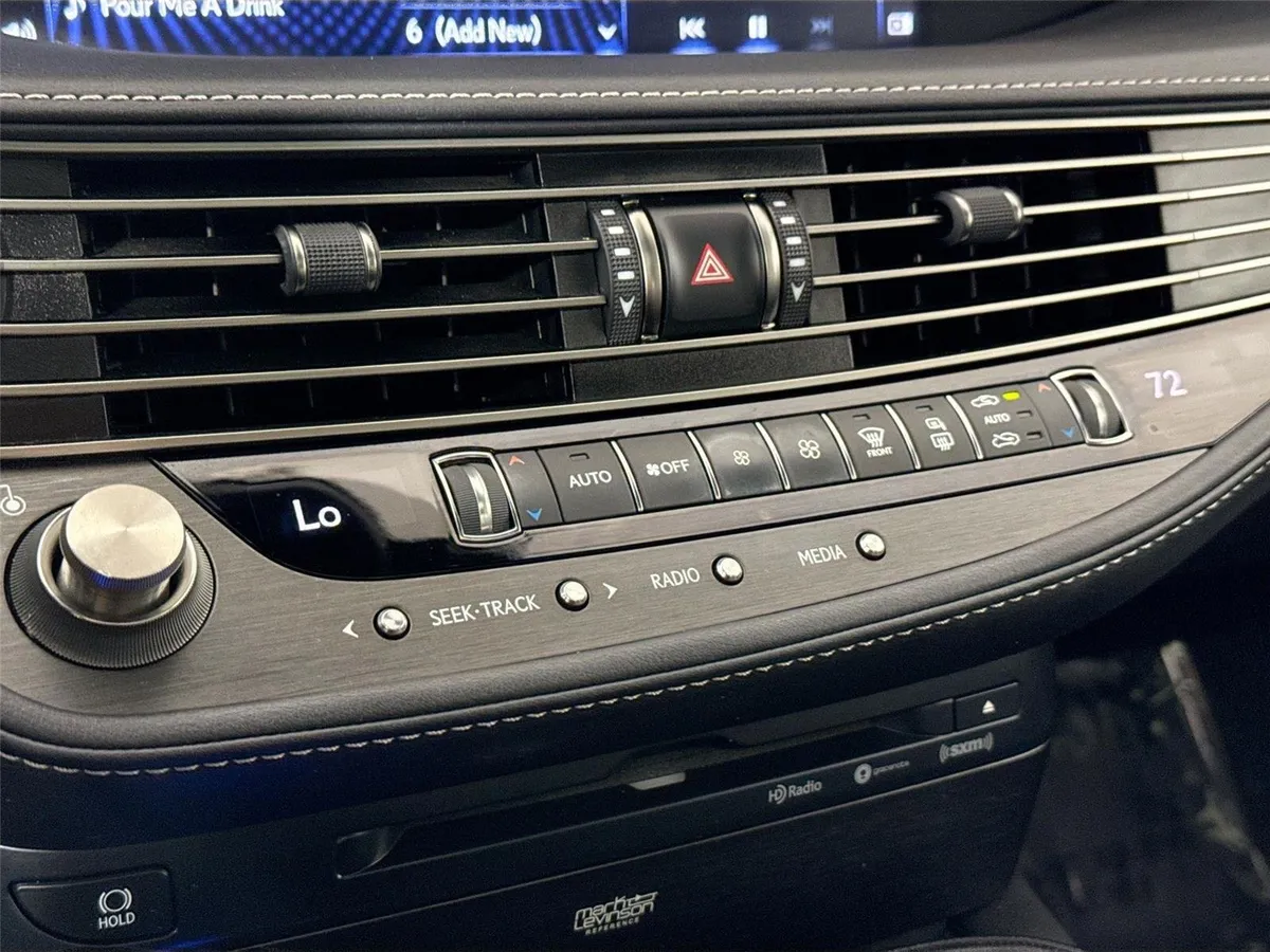 2018 Lexus LS 500 thumbnail 26