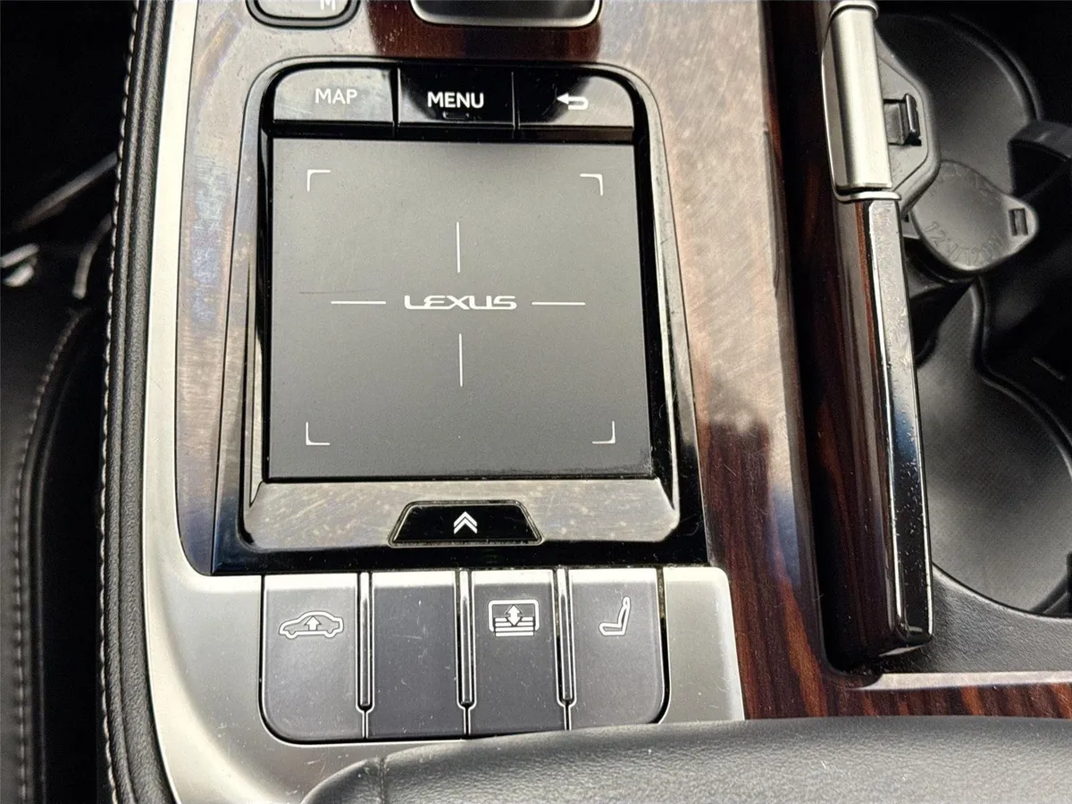 2018 Lexus LS 500 thumbnail 29