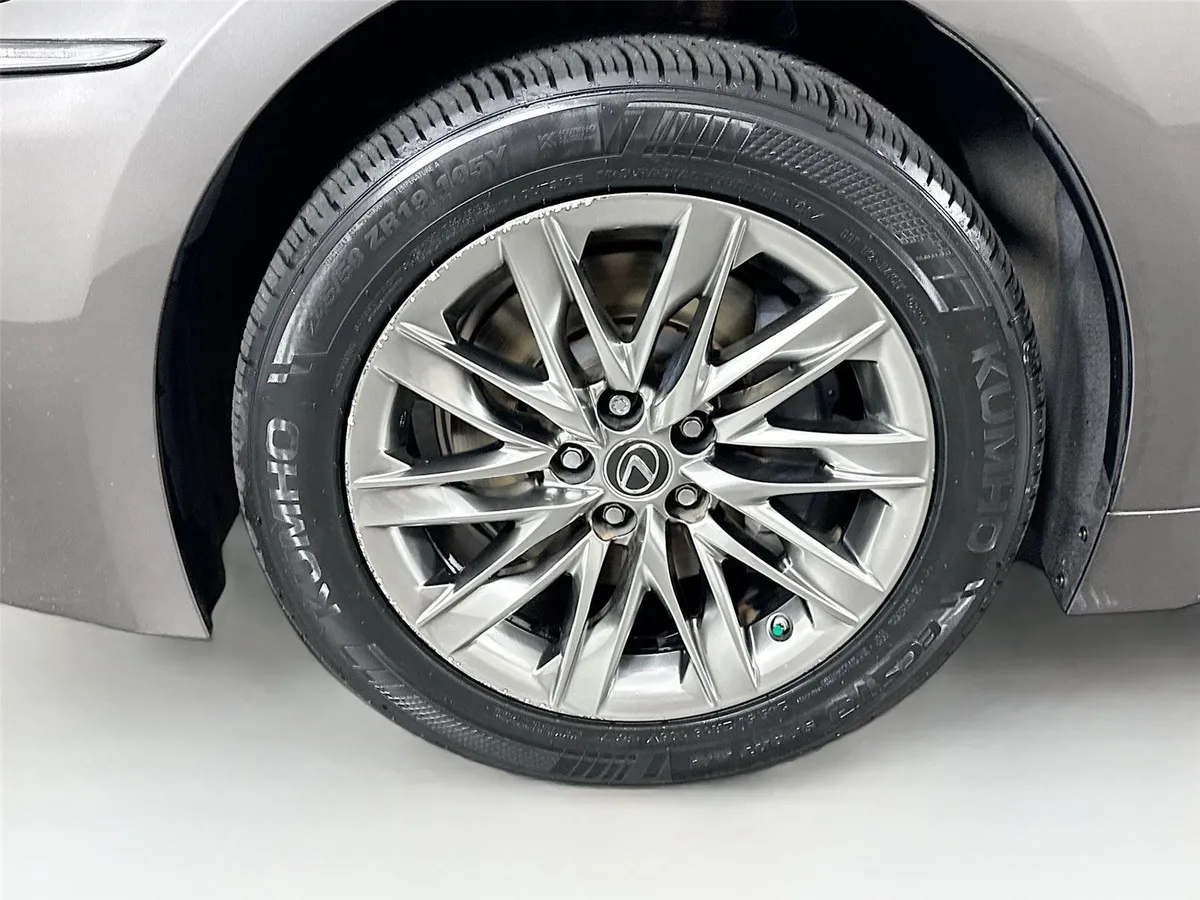 2018 Lexus LS 500 thumbnail 49