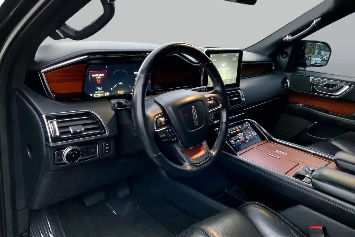 2018 Lincoln Navigator Select thumbnail 17