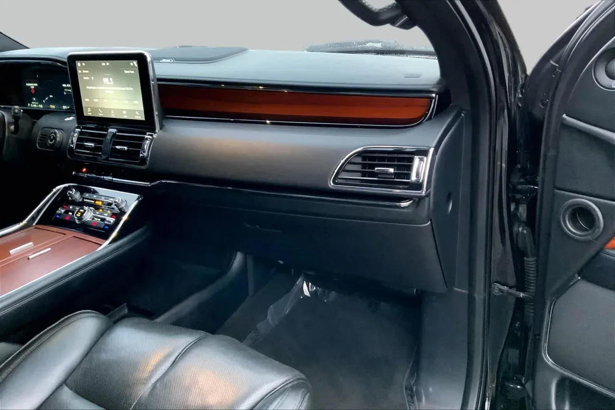 2018 Lincoln Navigator Select thumbnail 18