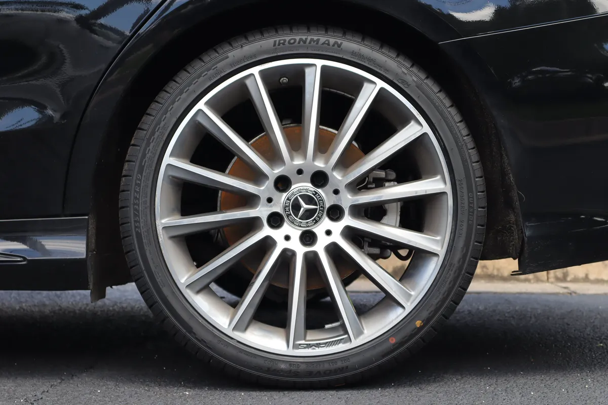 2018 Mercedes-Benz C-Class C 300 thumbnail 5