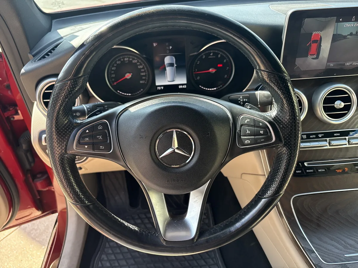 2018 Mercedes-Benz GLC 300 4MATIC® thumbnail 17