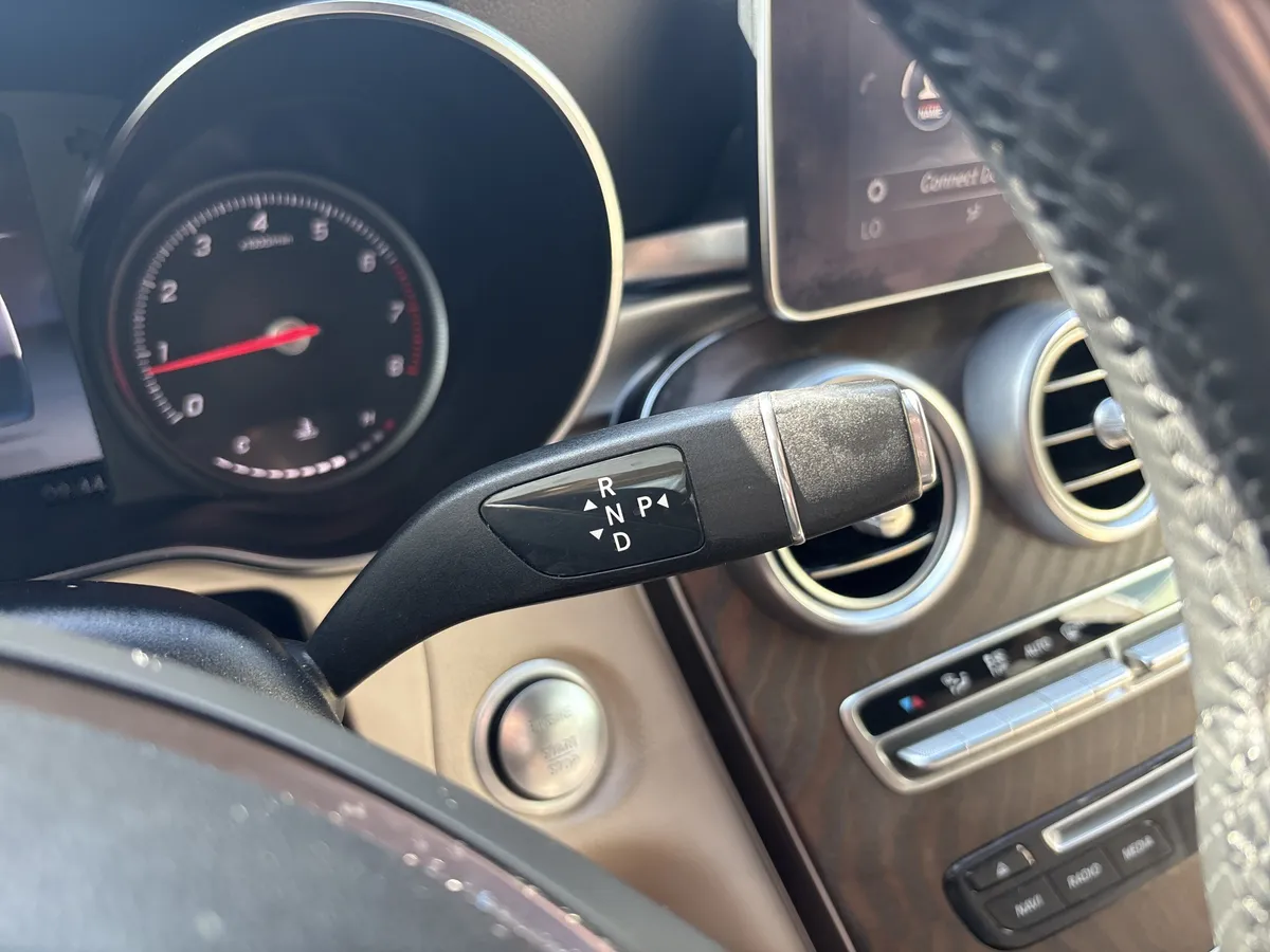 2018 Mercedes-Benz GLC 300 4MATIC® thumbnail 25