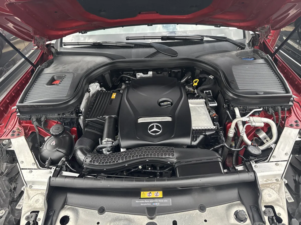 2018 Mercedes-Benz GLC 300 4MATIC® thumbnail 33