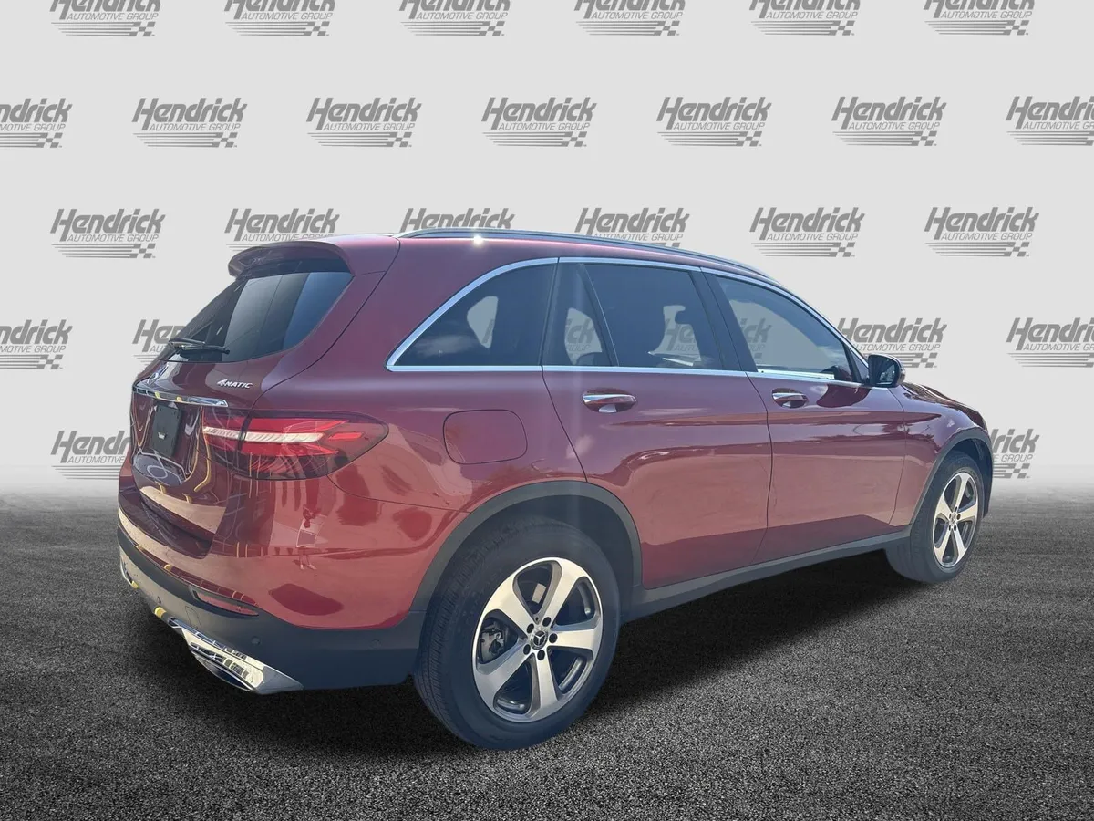 2018 Mercedes-Benz GLC 300 4MATIC® thumbnail 9