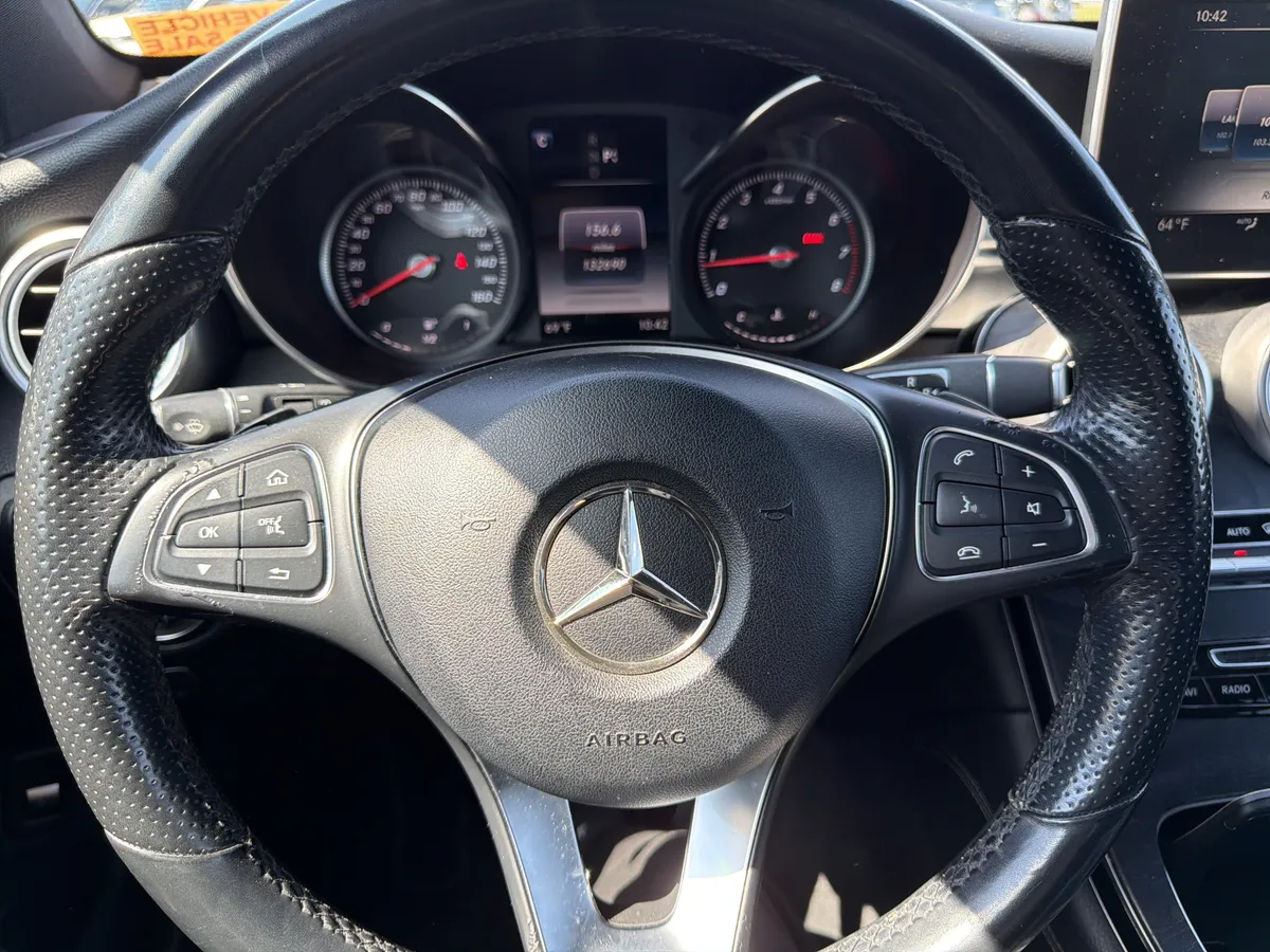 2018 Mercedes-Benz GLC 300 thumbnail 17