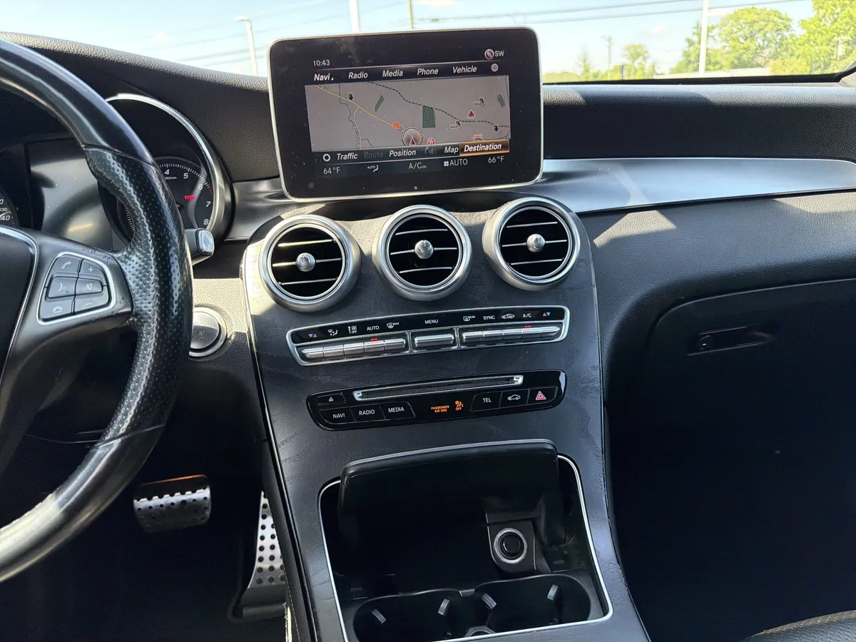 2018 Mercedes-Benz GLC 300 thumbnail 30