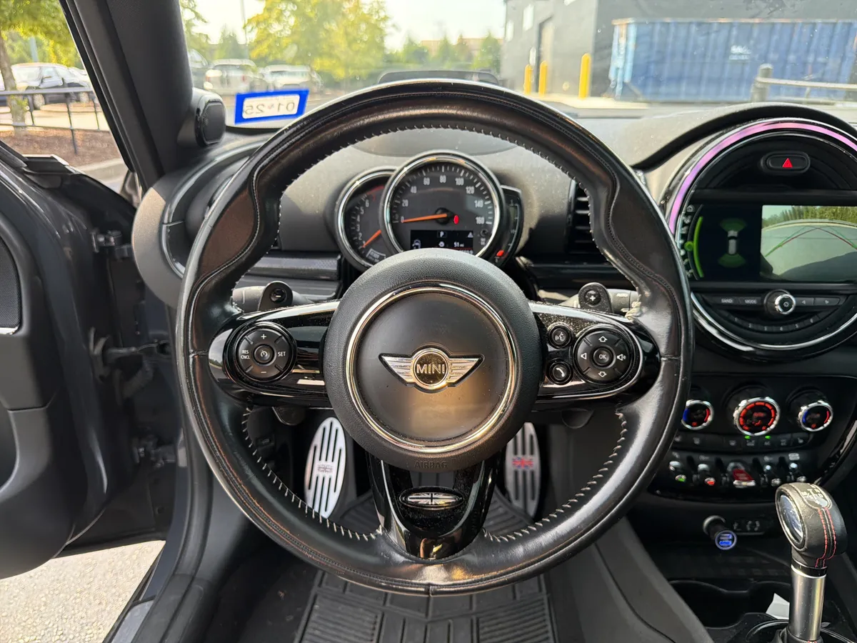 2018 MINI Clubman Cooper S thumbnail 17
