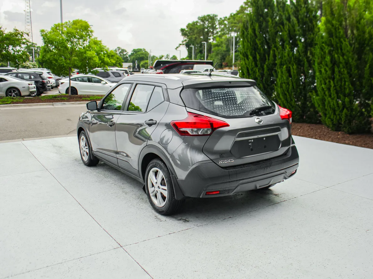 2018 Nissan Kicks S thumbnail 6