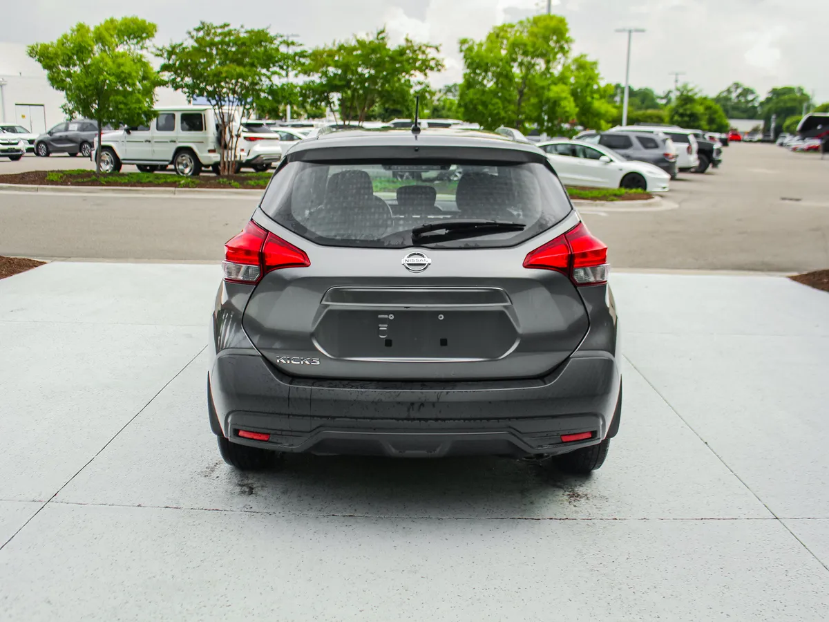 2018 Nissan Kicks S thumbnail 7