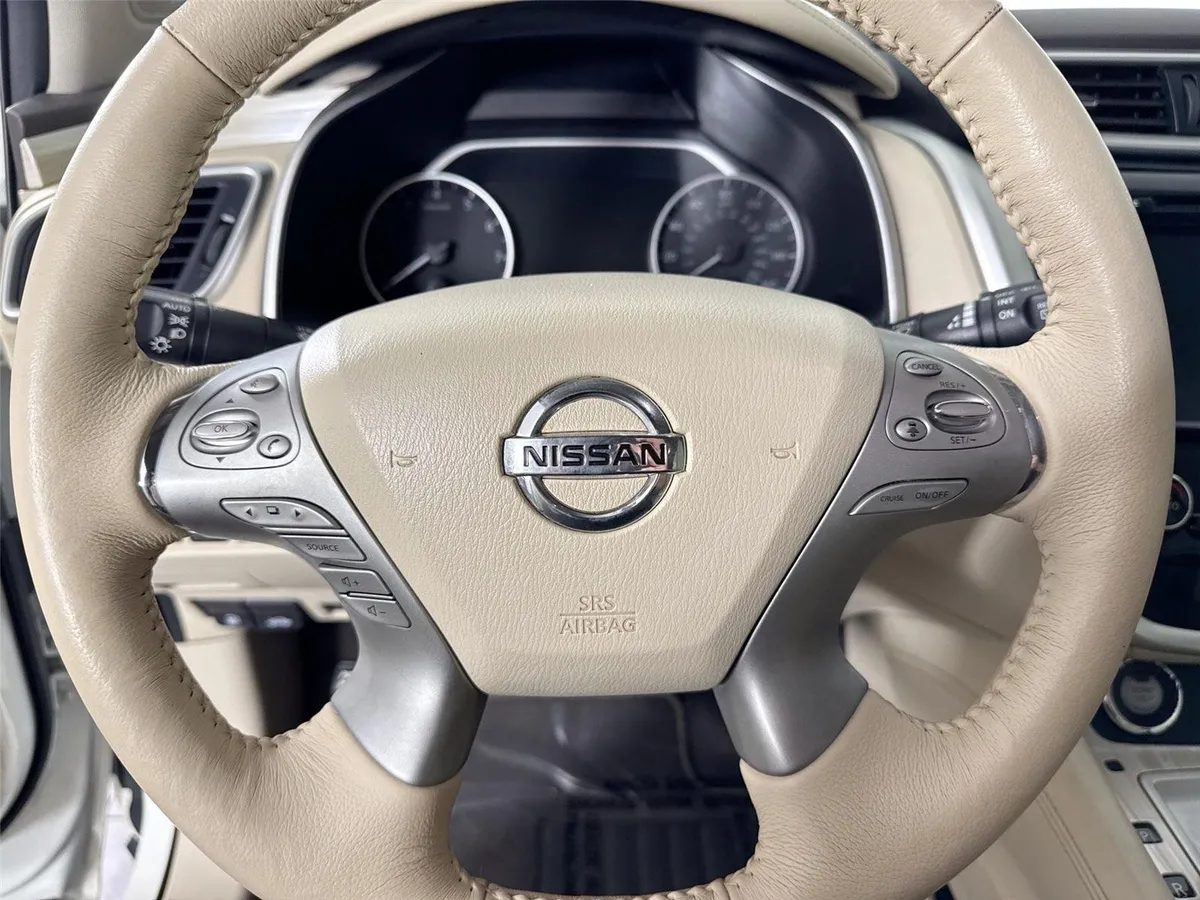 2018 Nissan Murano SL thumbnail 16