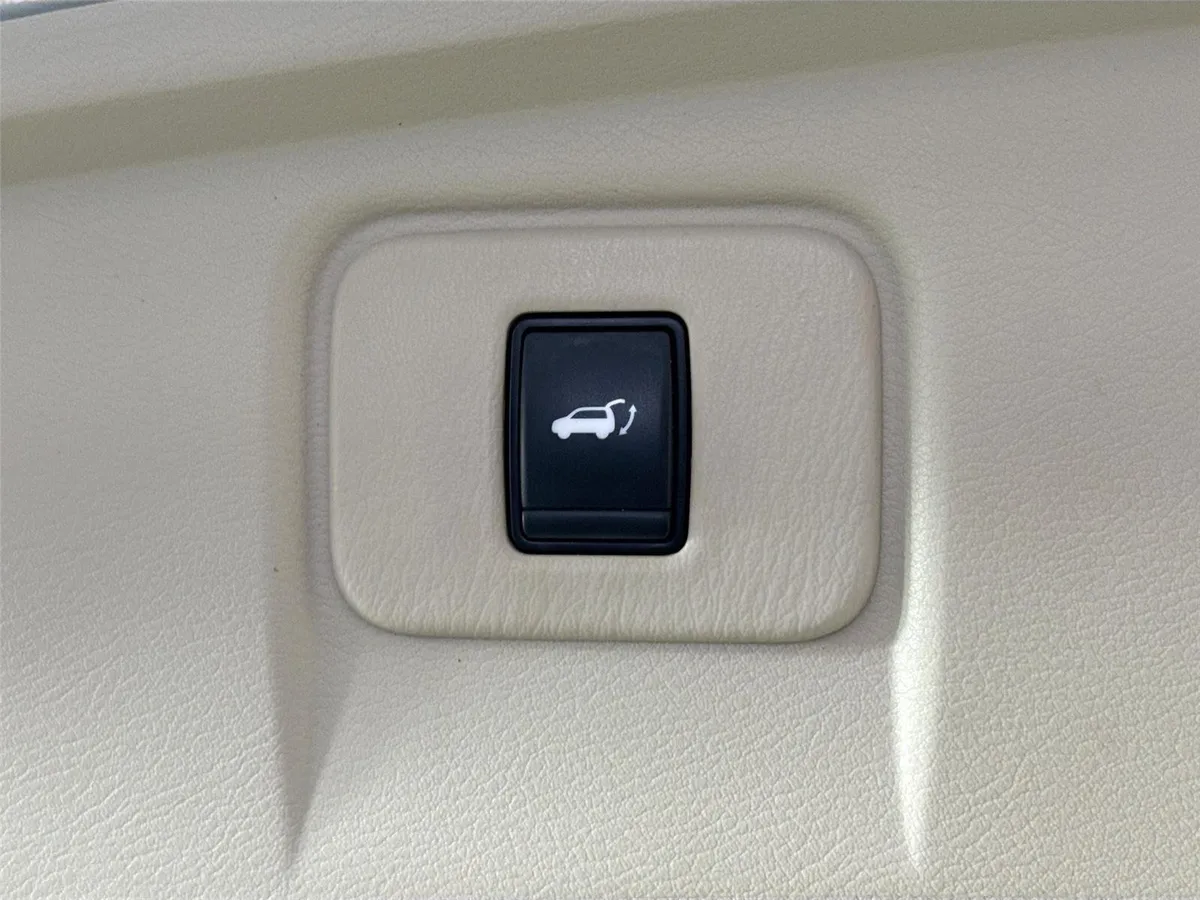 2018 Nissan Murano SL thumbnail 44