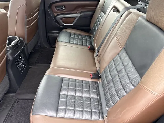 2018 Nissan Titan Platinum Reserve thumbnail 20