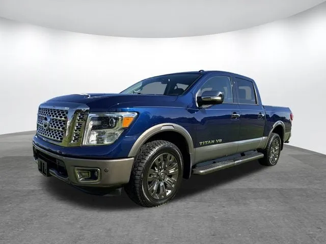 2018 Nissan Titan Platinum Reserve thumbnail 7